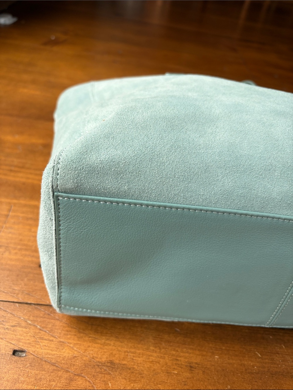 UGG Blue/Green Suede Tote NWOT - Picture 4 of 15